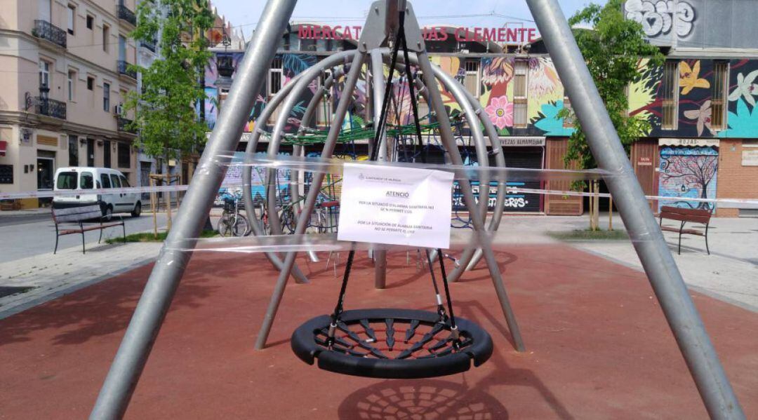 El Ajuntamiento de València reabrirá los juegos infantiles en marzo si los datos covid siguen a la baja