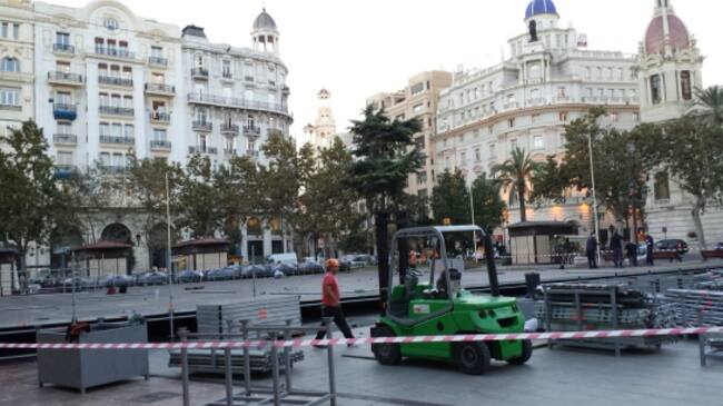 Trabajos montaje pista de hielo