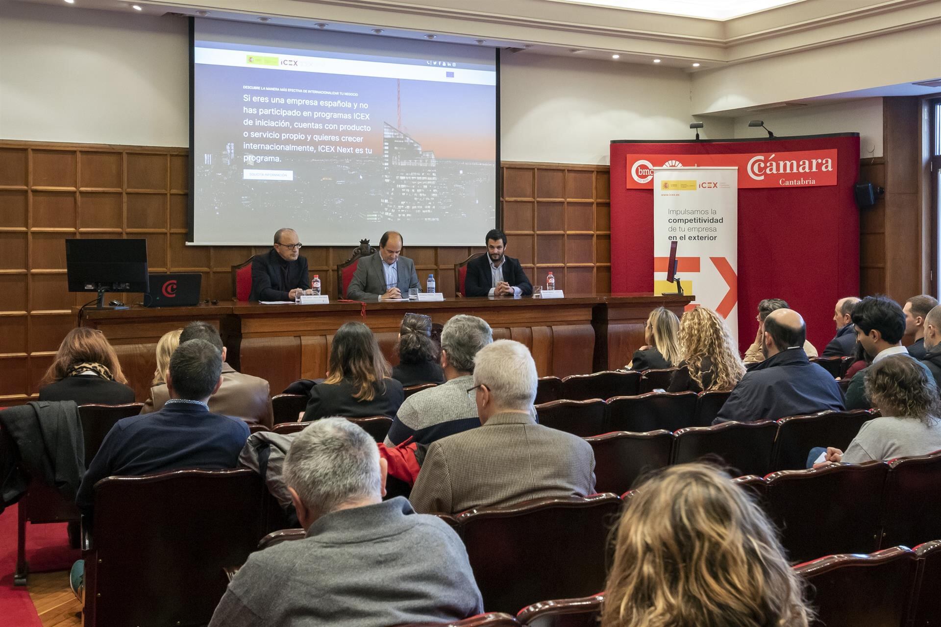 SODERCAN, la dirección territorial del ICEX y la Cámara de Comercio celebran una jornada para presentar las ayudas y servicios que las tres entidades ponen a disposición de las pymes