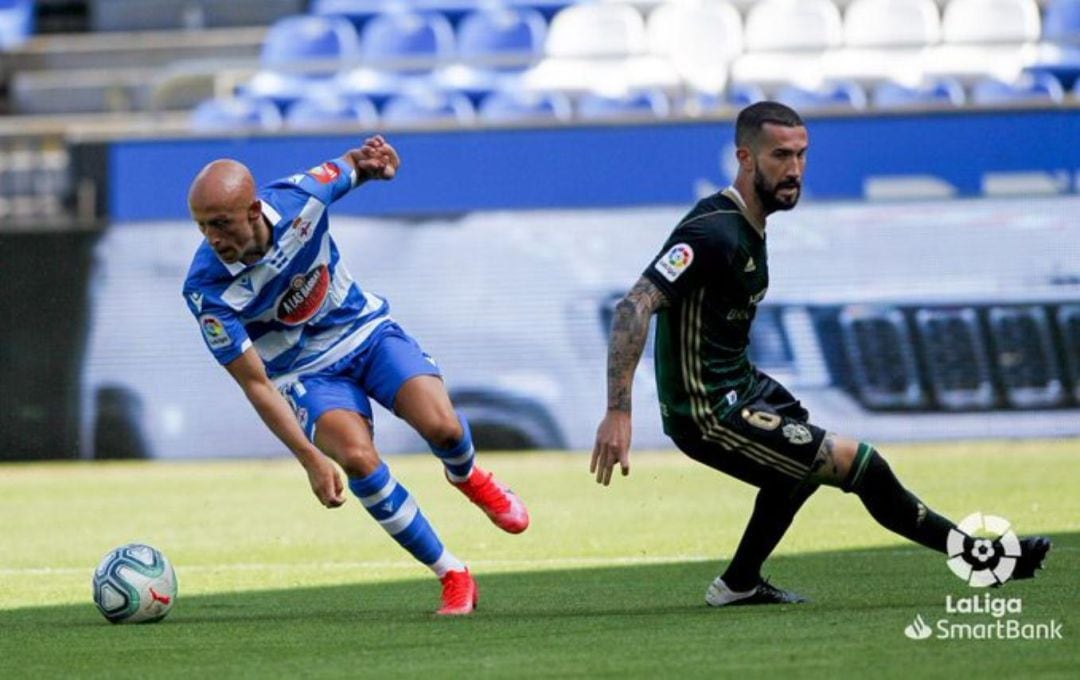 La Deportiva tiro todo el trabajo en el tiempo de descuento, primero Trigueros en propia puerta y más tarde Colax tras recibir un mal despeje de Manzanara.