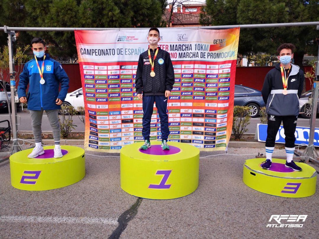 Pablo Pastor en lo más alto del podium 