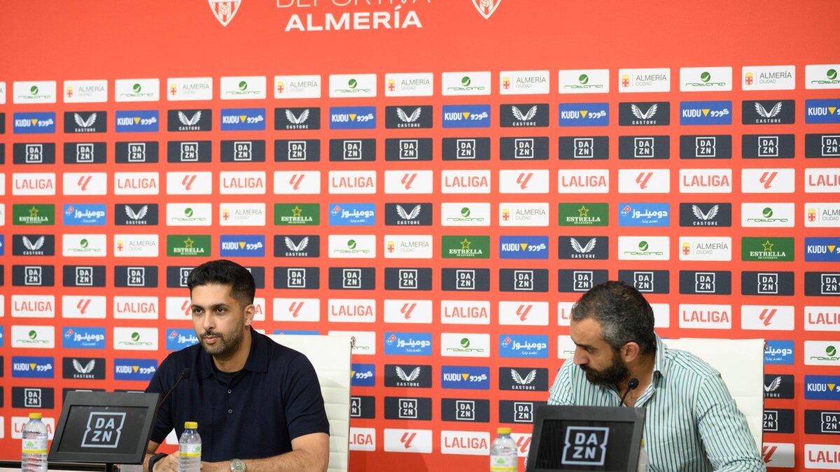 Mohammed Al-Khereiji en su presentación como presidente del Almería.