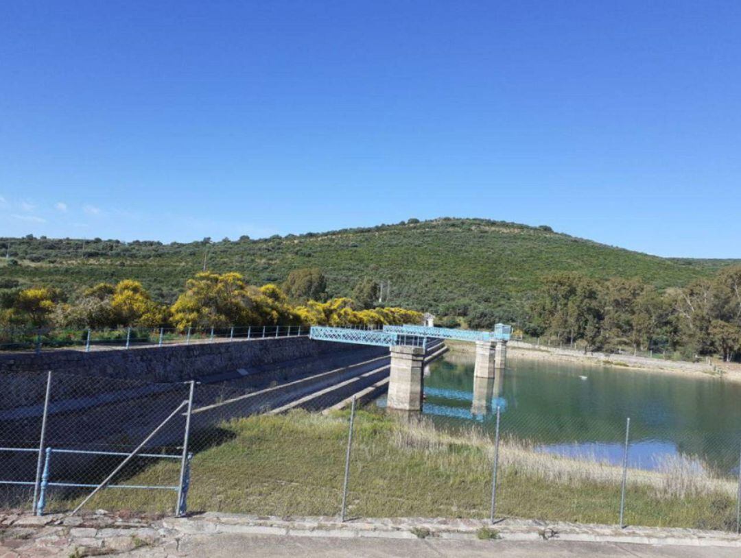 Imagen del embalse de Gasset que abastece a la comarca de Ciudad Real 