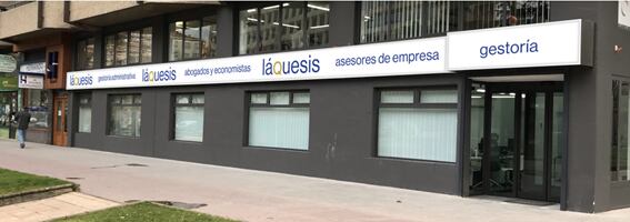 Láquesis se encuentra en la avenida del Arlanzón, 35 (entrada por la calle Vitoria, frente a Hacienda)