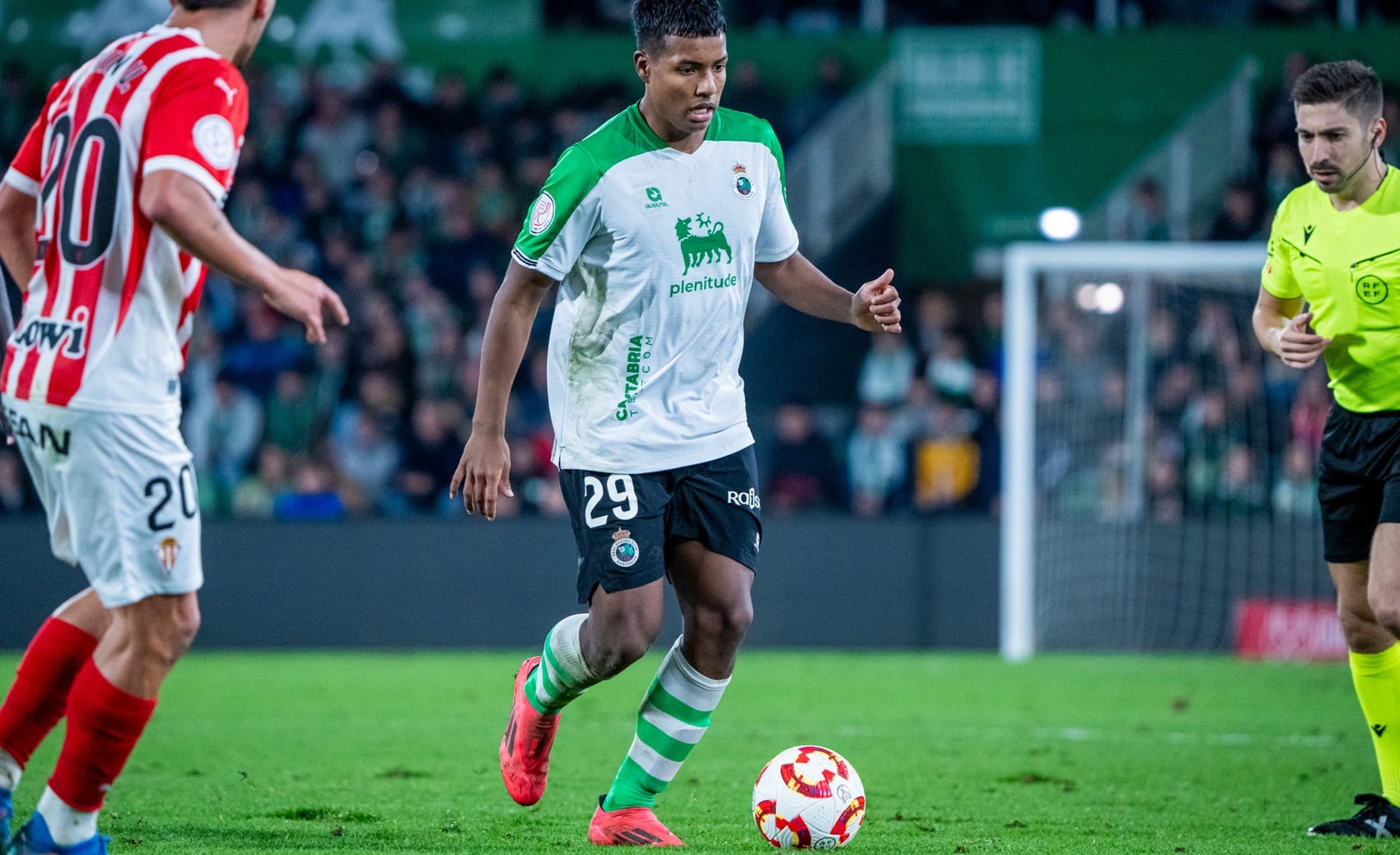 Jeremy, durante el partido contra el Sporting de Copa.