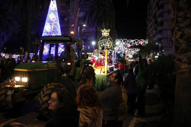 Carroza del Rey Melchor en la Cabalgata de Reyes de Motril