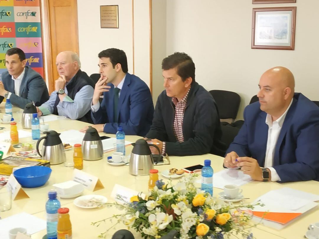 Una representación de Ciudadanos participó en la reunión con CONFAE