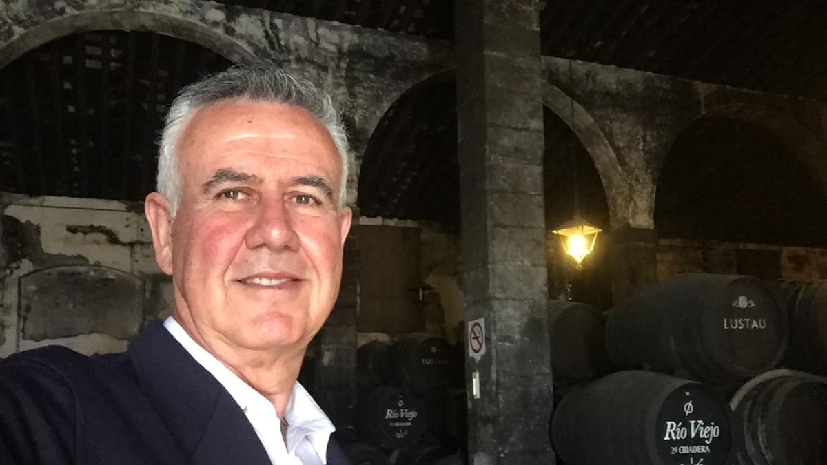 Jesús Delgado, venenciador.