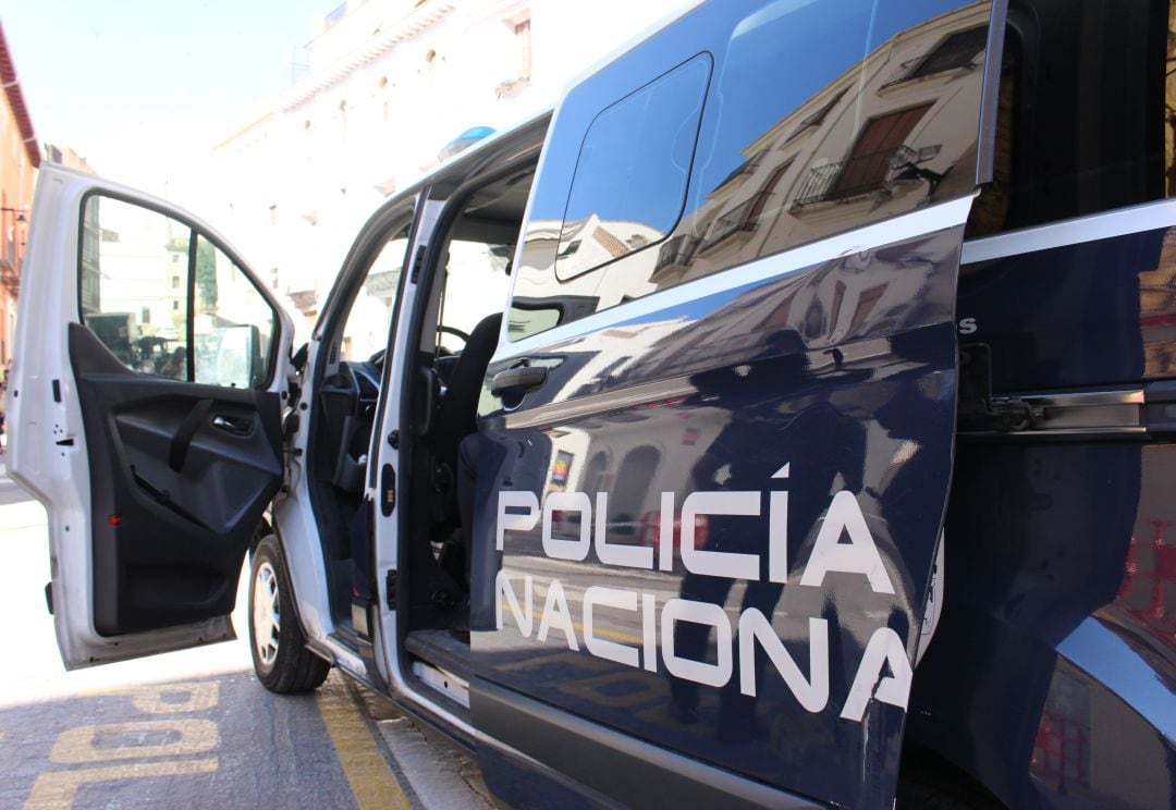 Furgoneta de Policía Nacional. 