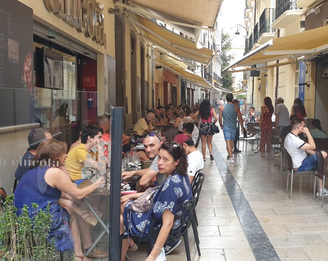 Terrazas en Granada, en una imagen del mes de septiembre