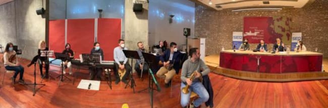 Un momento del programa en el salón de actos del Museo del Vino de Valdepeñas