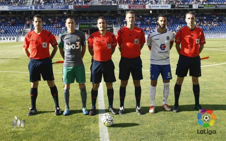 Ricardo León fue el capitán de los blanquiazules en su último partido con el Tenerife