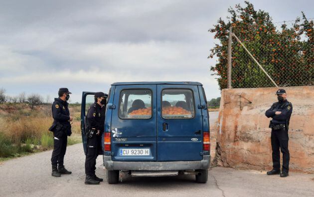 Control en el campo de la Policía de la Generalitat