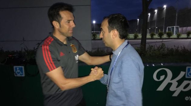 Marchena saluda a Antón Meana poco antes de la entrevista