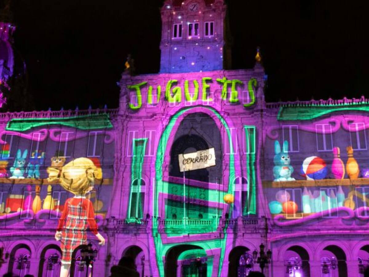 Un vídeo mapping bilingüe para recibir la Navidad en A Coruña