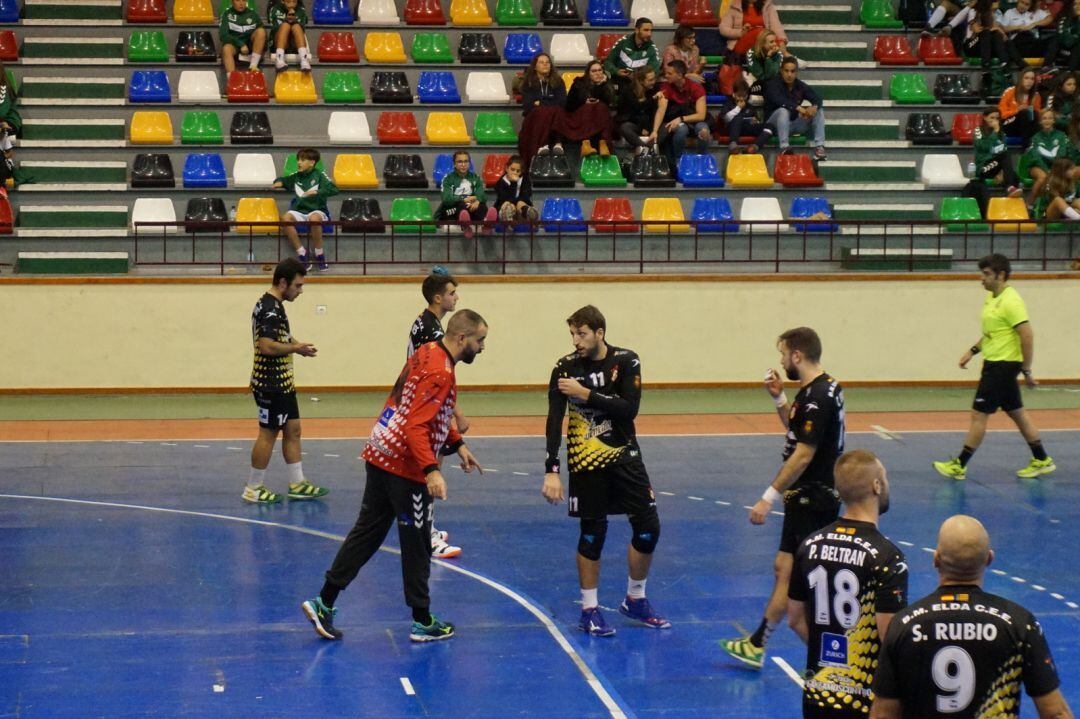 El Bm. Elda - C.E.E. echará mano del juego solidario para ganar al Mislata