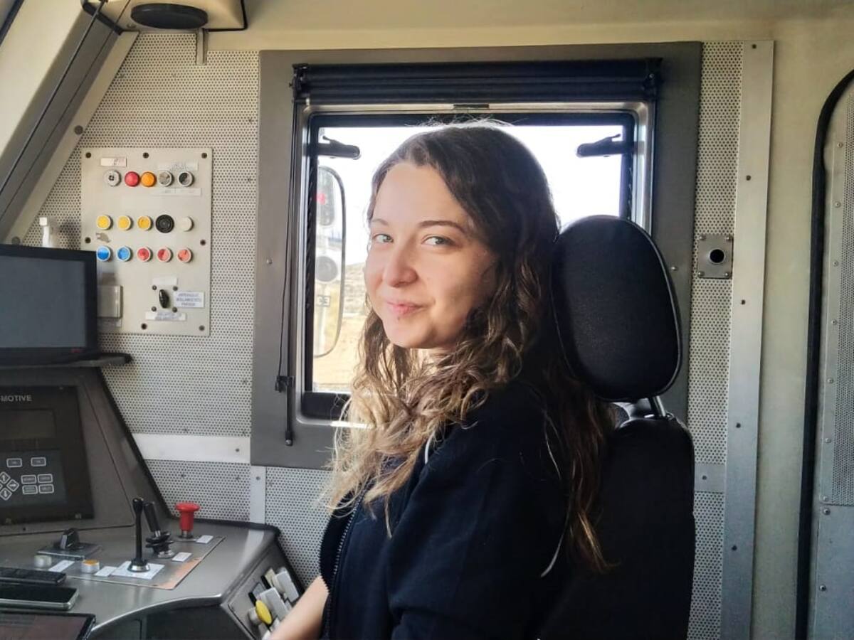 Las mujeres toman los mandos de los trenes de Renfe en Aragón: Rebeca Archilla - Hora 14 Aragón (24/12/2023)