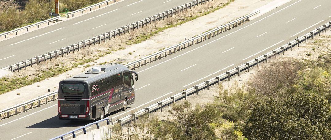 Autobús de la empresa Jiménez Dorado que realiza el trayecto Ávila-Madrid