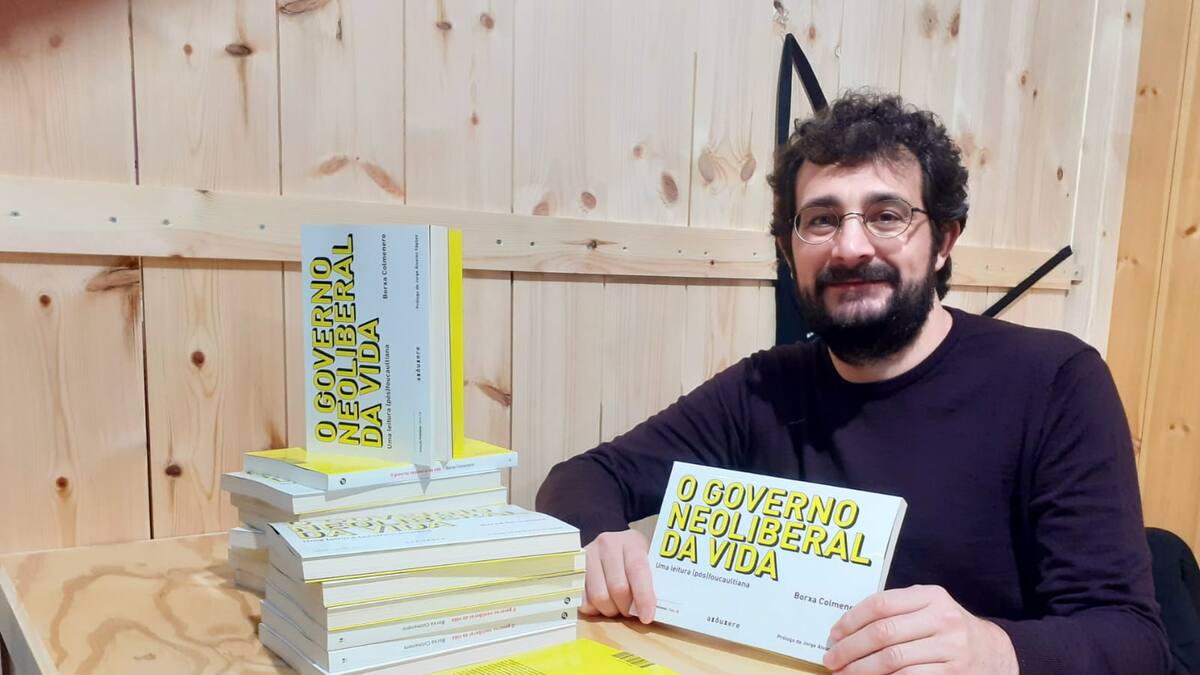 O vilasantés Borxa Colmenero presenta o `O governo neoliberal da vida´