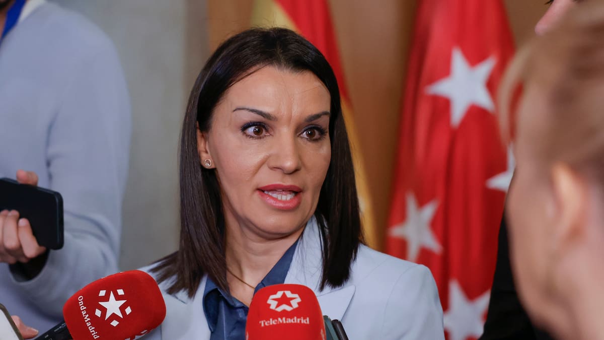 “No nos fiamos de nadie que venga de la mano de Ayuso”: reacciones de la comunidad educativa tras la destitución de Emilio Viciana