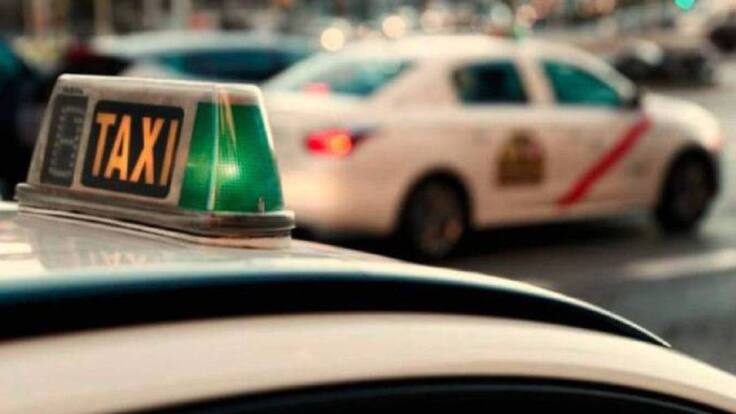 El sector del taxi teme que la nueva Ordenanza municipal provoque la 'uberización' del servicio
