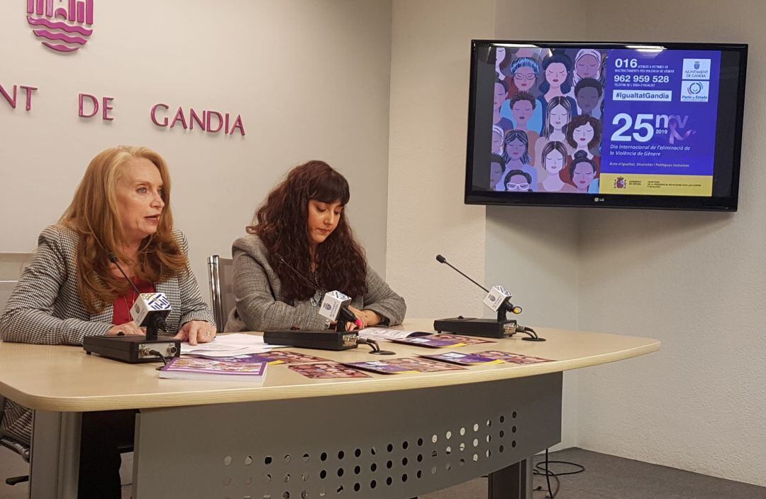 Juana Navarro y Ester Vidal presentan las actividades para el 25N. 