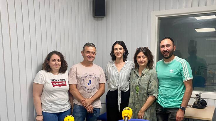 Entrevista a Nati Dorado, jefa de estudios de FP; Jesús Ferrer y Arminda Calves, del departamento de Automoción; y Juan Morales, profesor del área de Industrias Alimentarias.