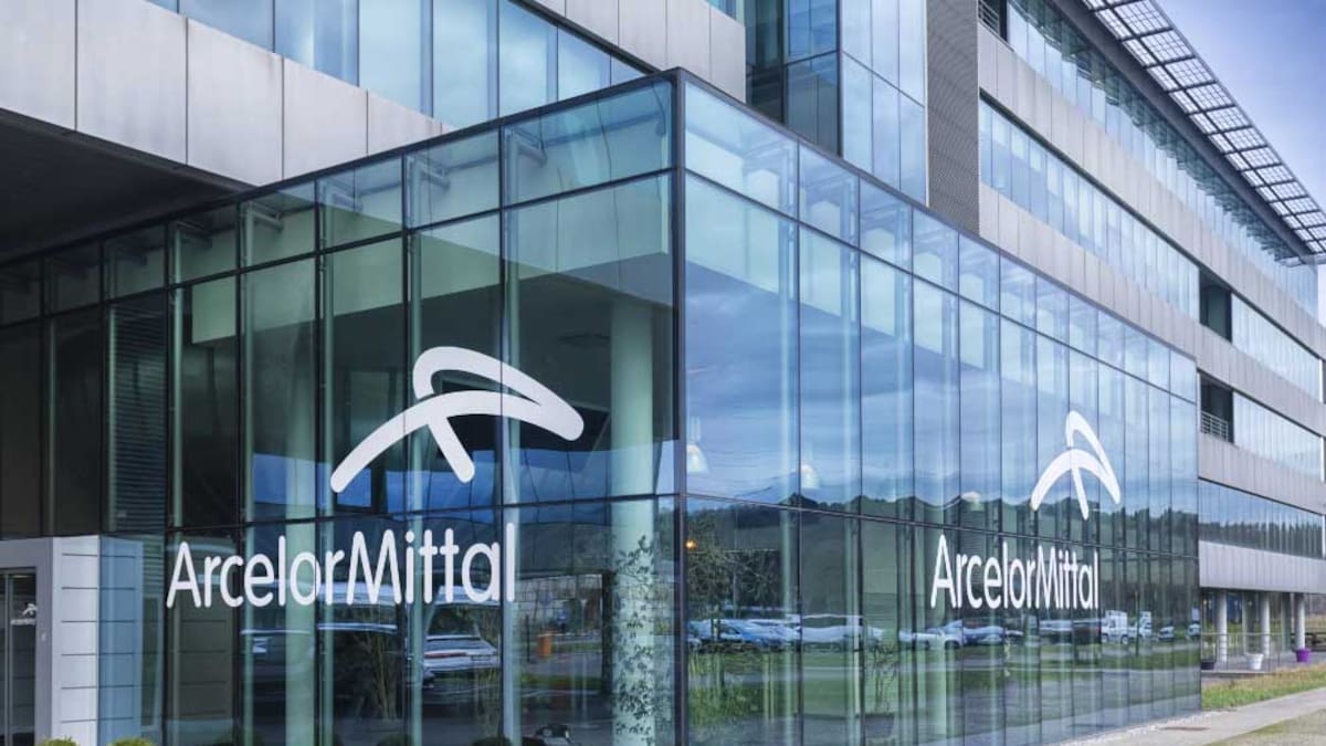 Los sindicatos piden a Arcelor-Mittal incrementos salariales y un plan de inversiones