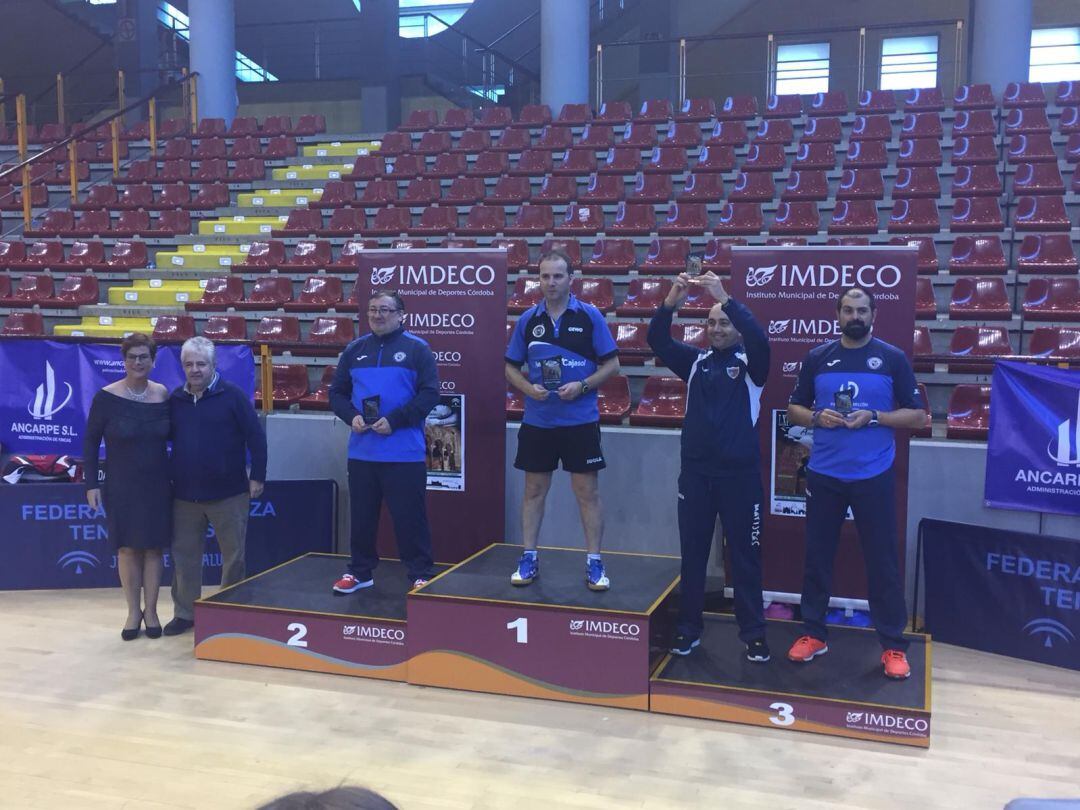 Luis Cordero y Javier Galán, en el podio Veterano 40 del Andaluz.