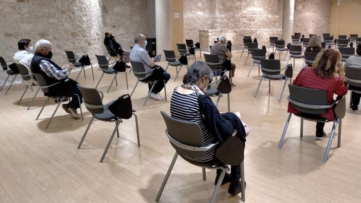 Comienza la vacunación a las personas nacidas en 1956