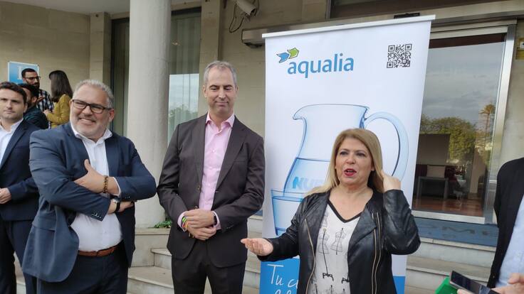 Entrevista con Emilio Fernández, director de la Delegación de Aqualia en Cádiz, y Víctor Monsalvo, responsable del área de Ecoeficiencia