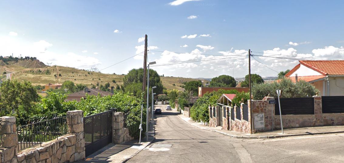 Imagen de la Calle del Sol, en Paracuellos (Madrid), donde ha muerto un trabajador por un golpe de calor