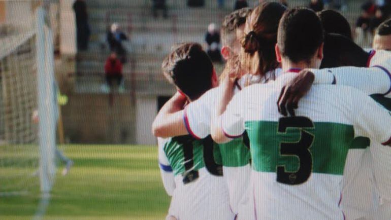 Los jugadores del Ilicitano celebran un gol en un partido de esta campaña