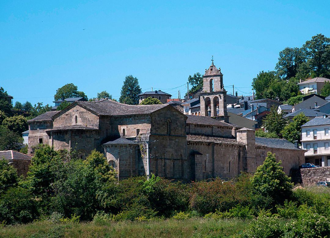 Iglesia de Santa María en el monasterio de San Martín de Castañeda