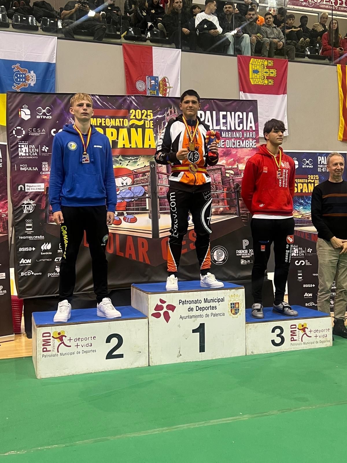 Pepe Calatayud Salinas con el oro en Palencia