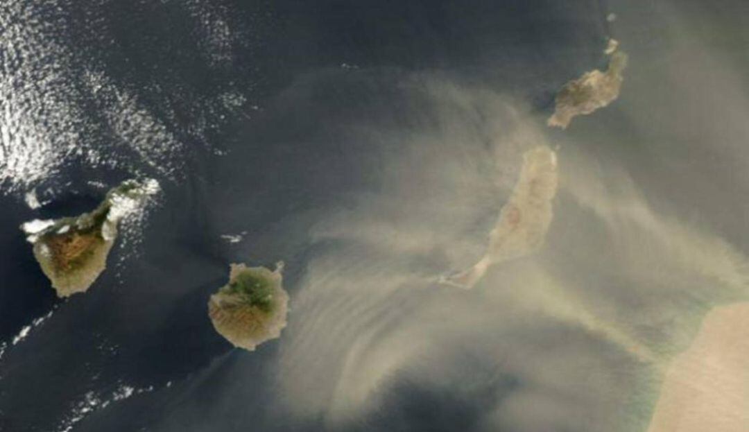 Imagen espacial de un episodio de calima que afectó al Archipiélago
