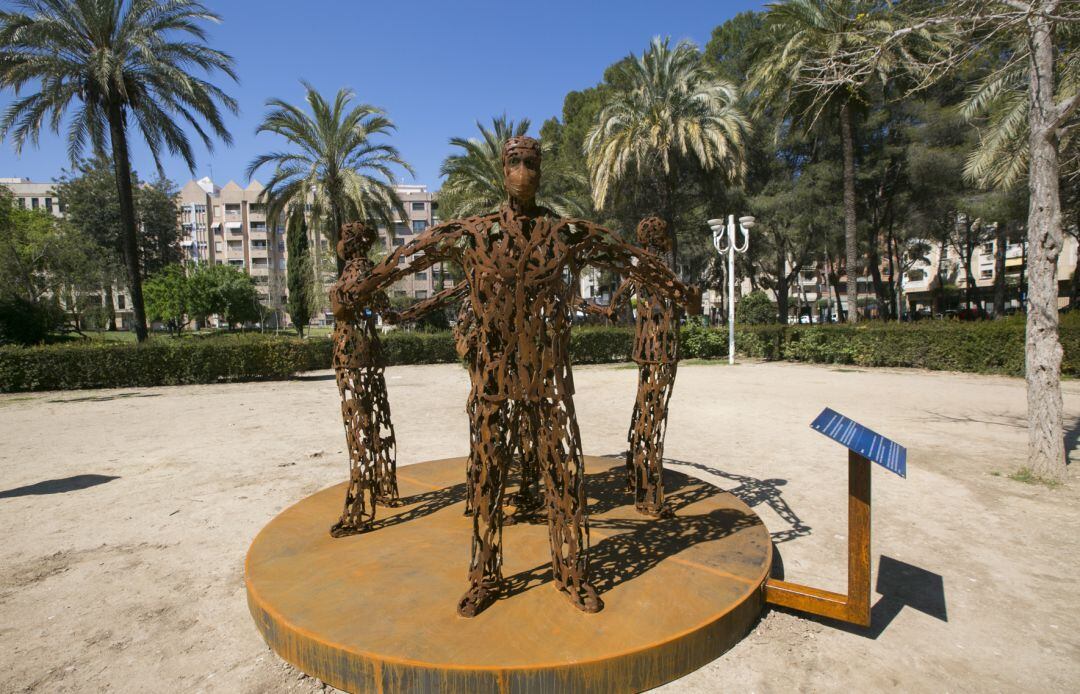 Escultura Esperanza obra del artista Jesús Martín Lorente