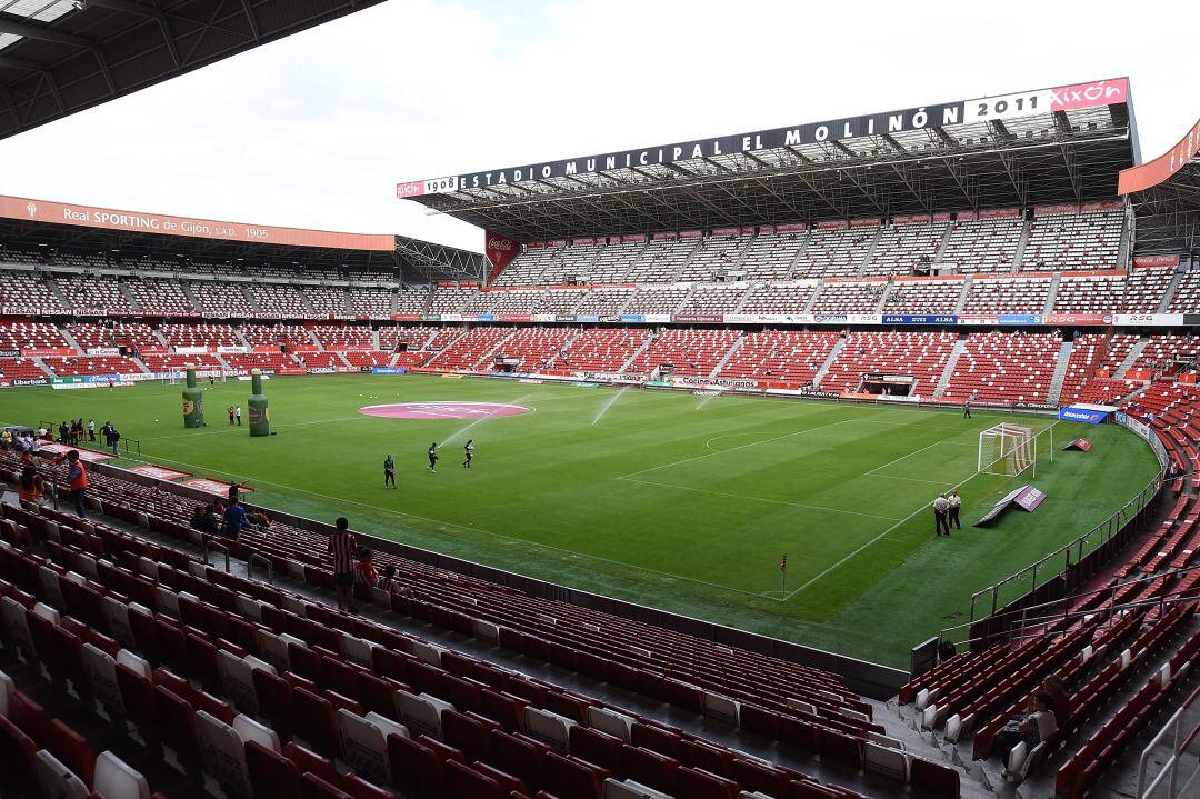 Estadio El Molinón, recinto donde han sucedido los hechos. 