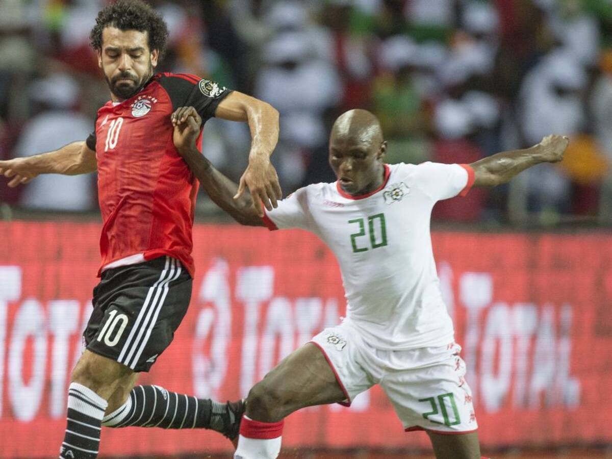 Yacouba Coulibaly cubre el lateral izquierdo del FC Cartagena