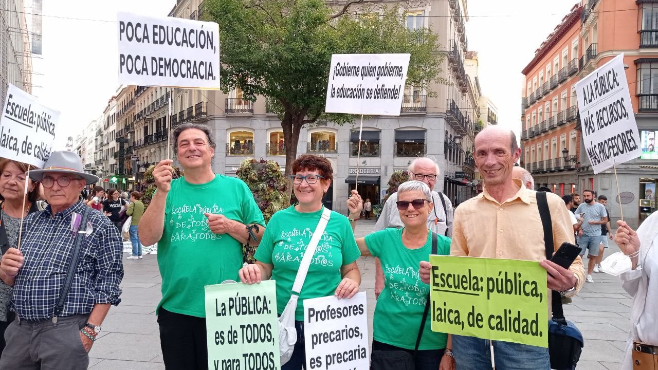 Movilización de &#039;Ruedas por la Pública&#039; impulsada por las comunidades educativas de la Comunidad de Madrid en la Plaza de Callao de Madrid