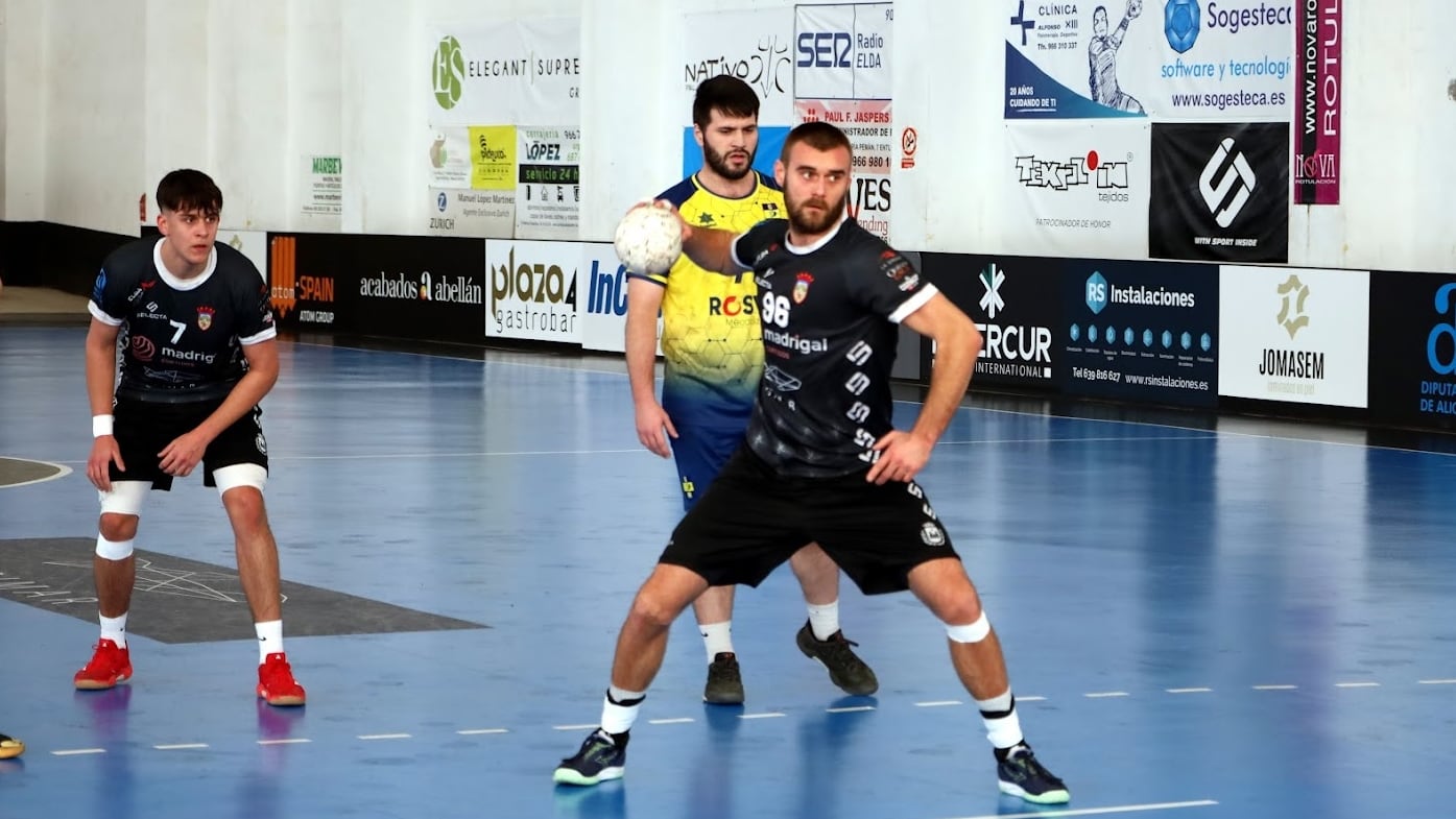 El Elda-C.E.E. no quiere más sorpresas