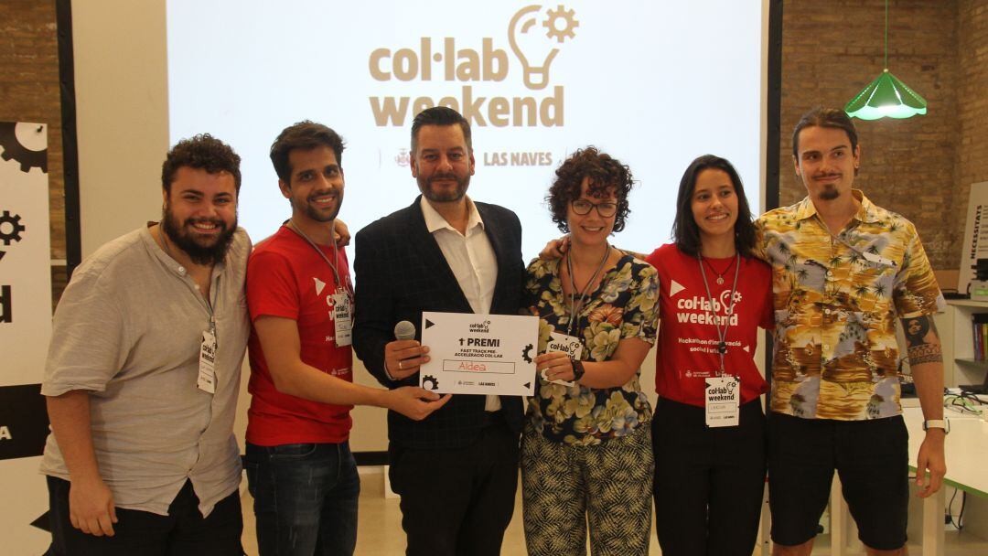 Foto del equipo ganador del Col·lab Weekend de Las Naves