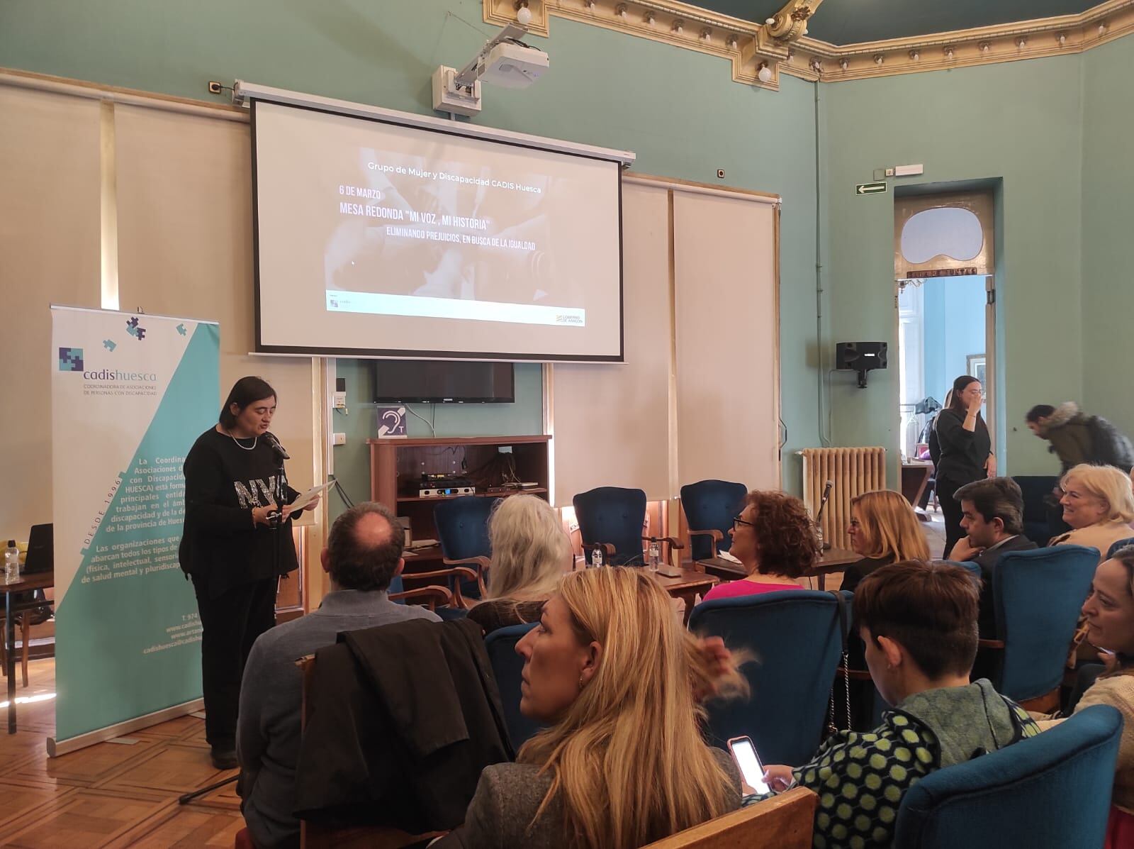 Momento de la actividad "Mi voz. Mi historia" de Cadis Huesca