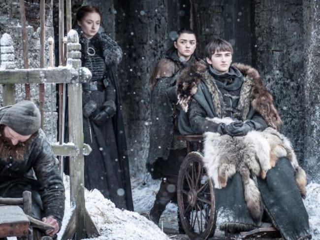 Arya, Sansa y Bran Stark.