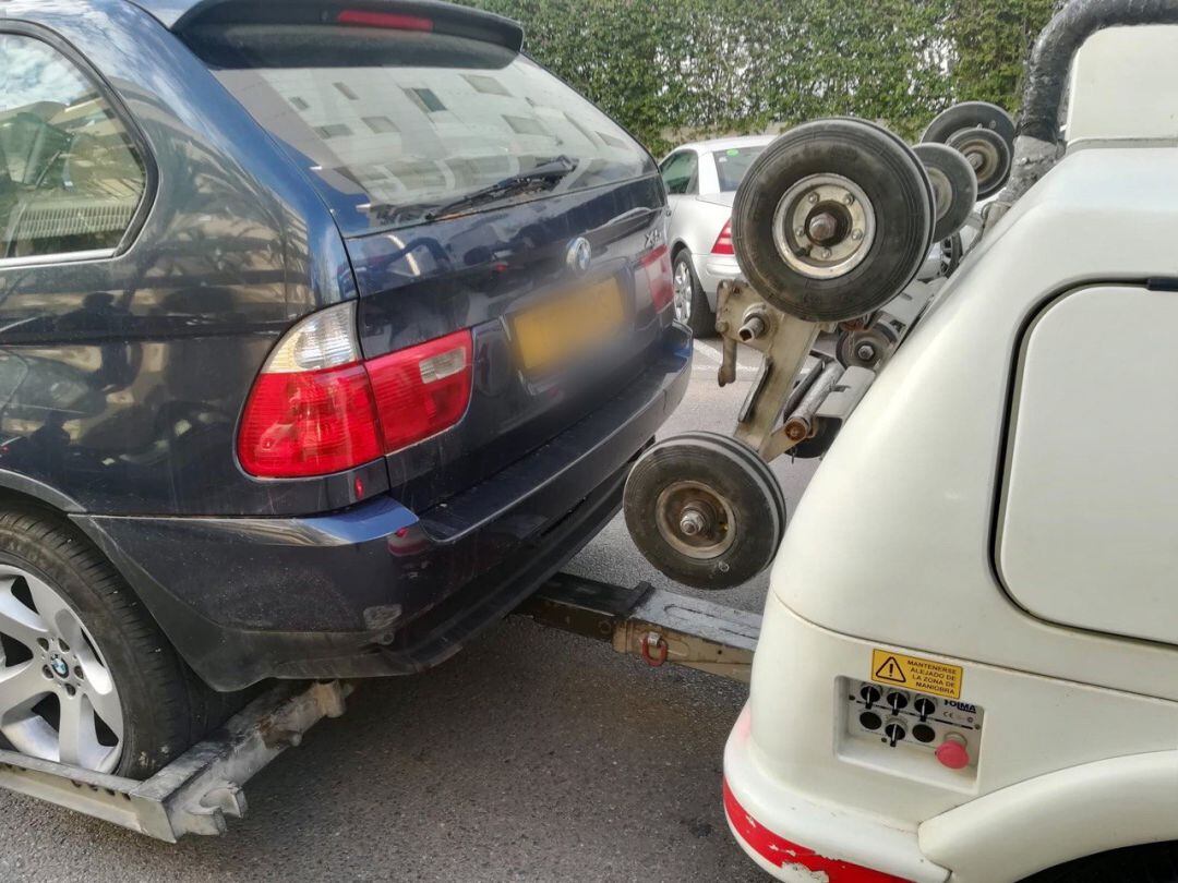 La Policía Local controla más de 300 vehículos.