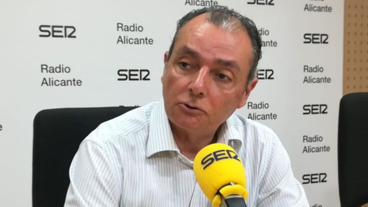 Salvador Navarro afirma estar decepciondo con PP y PSOE por retrasar el nuevo modelo de financiación autonómica