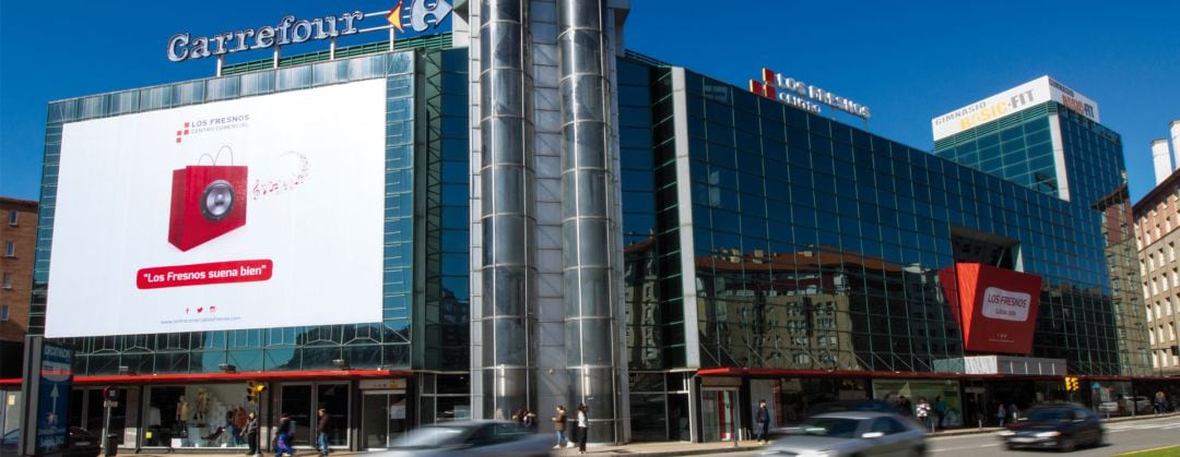 Centro Comercial Los Fresnos.