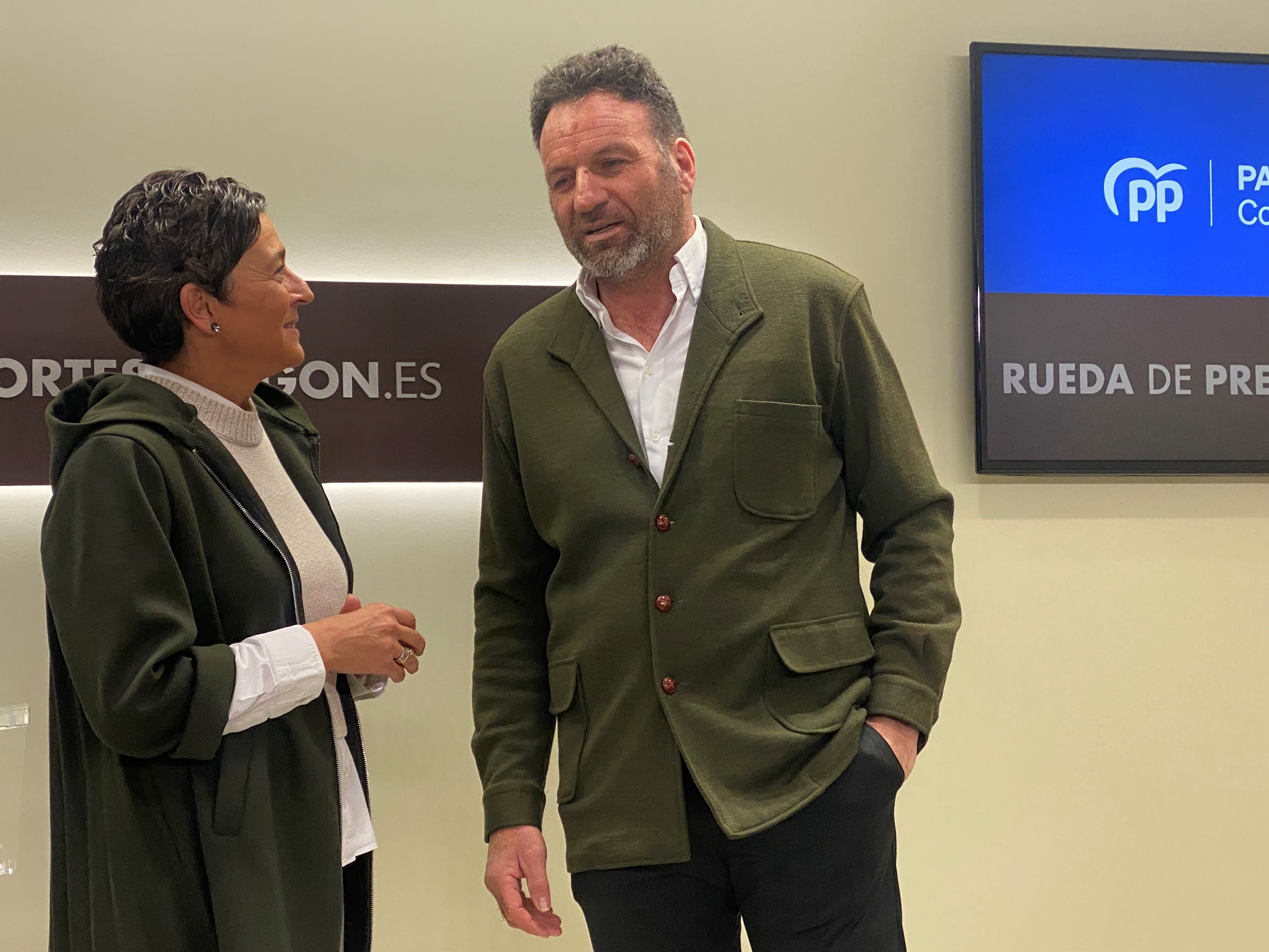 Ana Marín y Jesús Gericó (PP) en la rueda de prensa