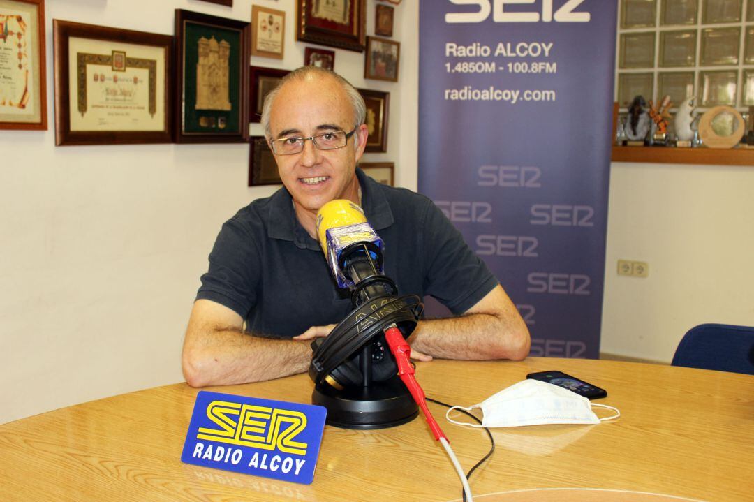 El director gerente del MARQ, José Alberto Cortés, en Radio Alcoy