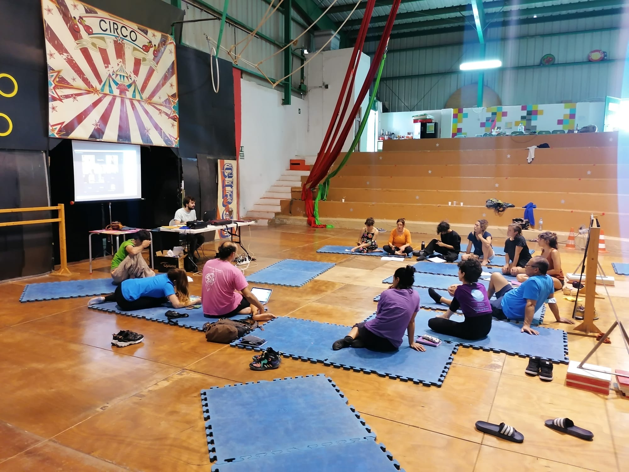 Una de las clases de la Federación Española de Escuelas de Circo Socioeducativo